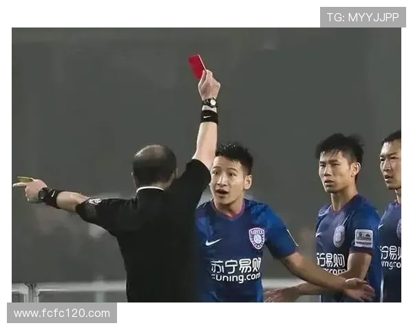 无缘苏超决赛南京队杨笑天寄语年轻球员希望他们未来走得更远 无缘苏超决赛南京队杨笑天寄语年轻球员希望他们未来走得更远